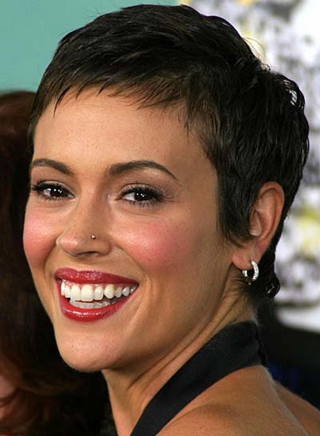 alyssa-milano-pixie-haircut-30_5 Alyssa milano pixie haircut