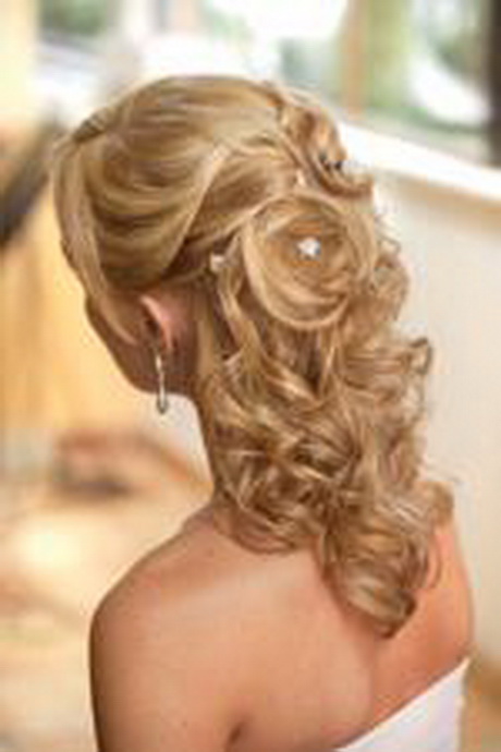 bridal-hairstyles-half-up-half-down-47_16 Bridal hairstyles half up half down