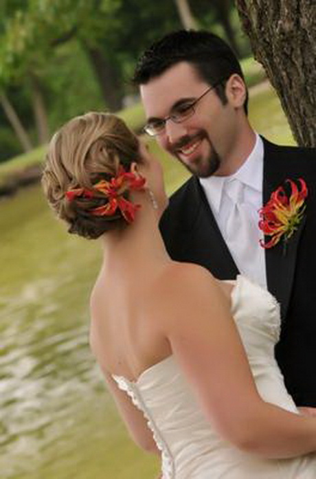 bridal-hairstyles-with-flowers-40_15 Bridal hairstyles with flowers
