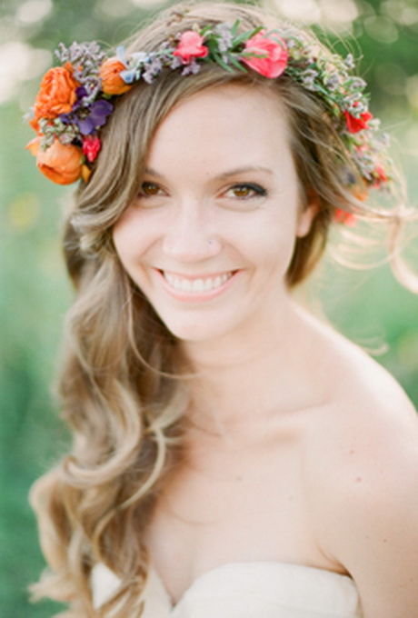 bridal-hairstyles-with-flowers-40_9 Bridal hairstyles with flowers