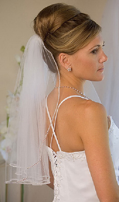 bridal-hairstyles-with-veil-and-tiara-50-14 Bridal hairstyles with veil and tiara