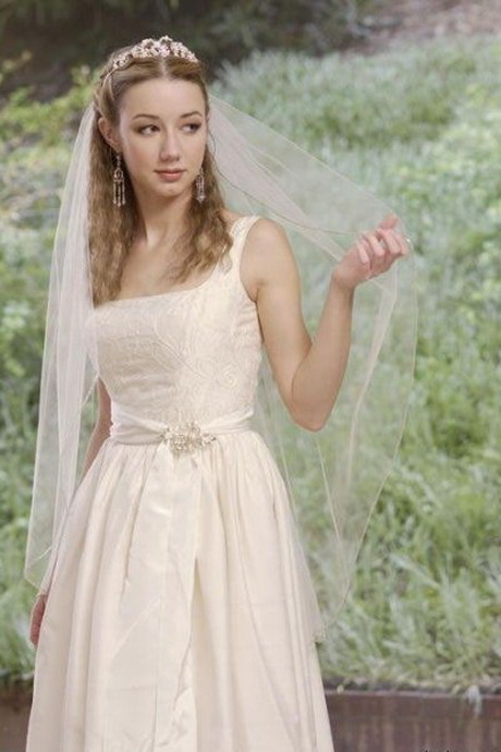 bridal-hairstyles-with-veil-and-tiara-50-9 Bridal hairstyles with veil and tiara