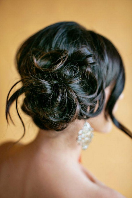 bridesmaid-updo-hairstyles-60_17 Bridesmaid updo hairstyles