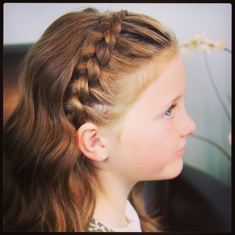 cute-hairstyles-with-braids-99_2 Cute hairstyles with braids