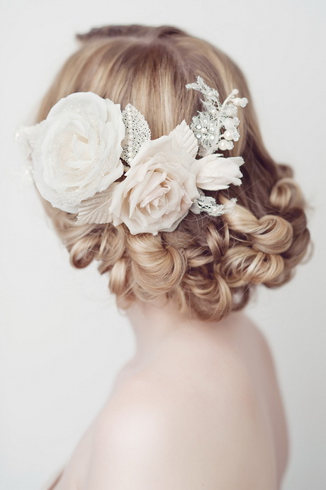 floral-wedding-hair-accessories-03-19 Floral wedding hair accessories