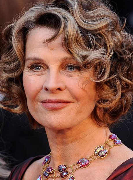 hairstyles-for-short-curly-hair-for-older-women-37_13 Hairstyles for short curly hair for older women
