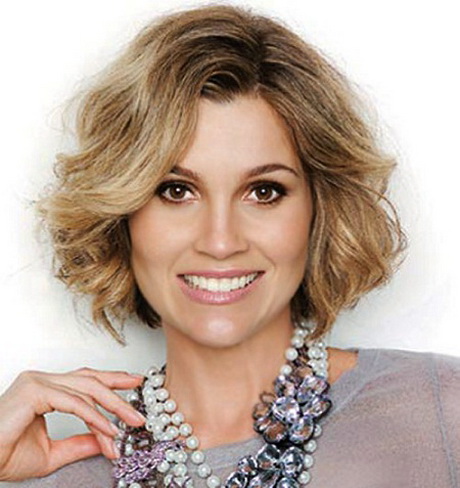 layered-short-curly-hairstyles-25_14 Layered short curly hairstyles