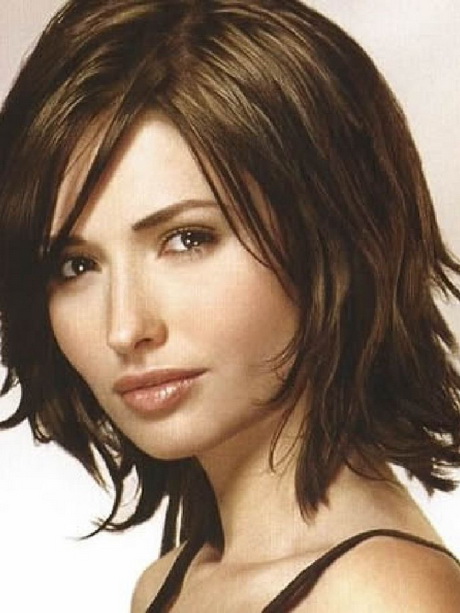 medium-style-haircuts-for-women-19_16 Medium style haircuts for women