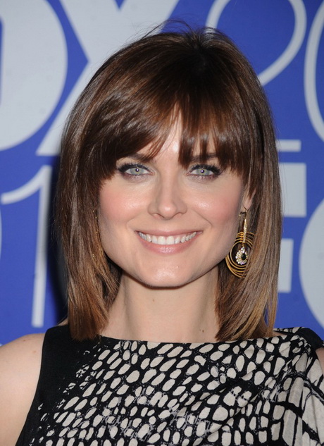 pictures-of-medium-length-haircuts-with-bangs-05-10 Pictures of medium length haircuts with bangs