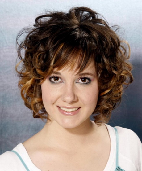 pictures-of-short-curly-haircuts-for-women-99_11 Pictures of short curly haircuts for women