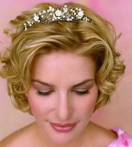 short-hair-styles-for-brides-45_10 Short hair styles for brides
