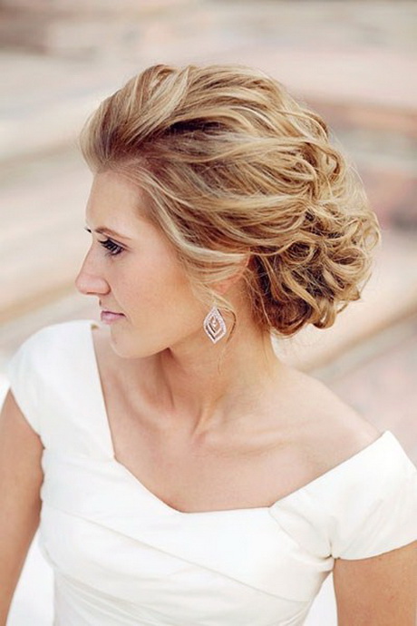 short-hair-styles-for-brides-45_7 Short hair styles for brides