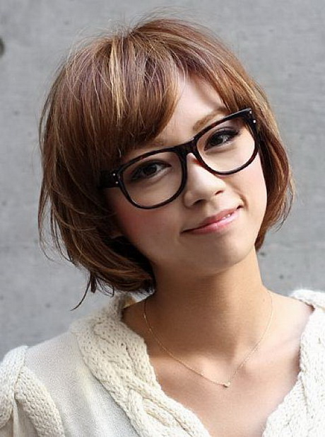 short-hair-styles-for-women-with-glasses-11_3 Short hair styles for women with glasses