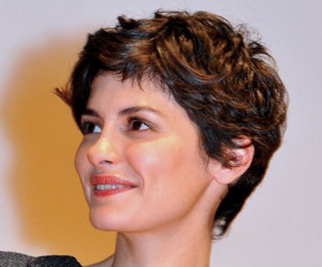 short-hairstyle-for-curly-hair-women-57_8 Short hairstyle for curly hair women