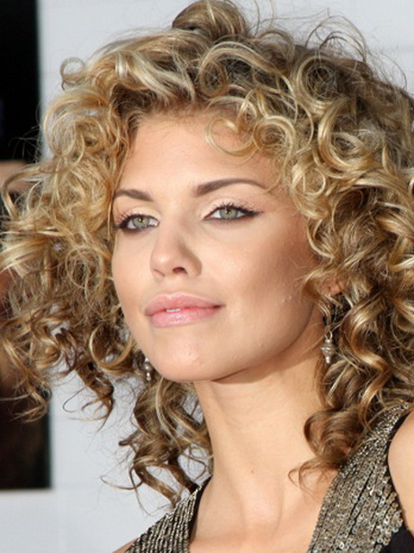 short-hairstyles-for-natural-curly-hair-29_12 Short hairstyles for natural curly hair