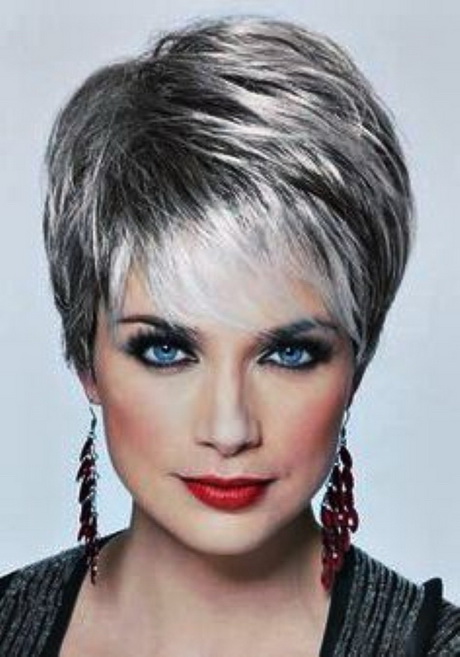 Stylish short haircuts for women over 60