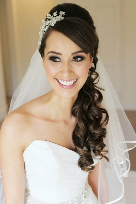 wedding-hair-half-up-half-down-with-veil-97_5 Wedding hair half up half down with veil