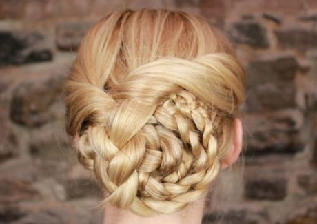 blonde-prom-hairstyles-27_11 Blonde prom hairstyles