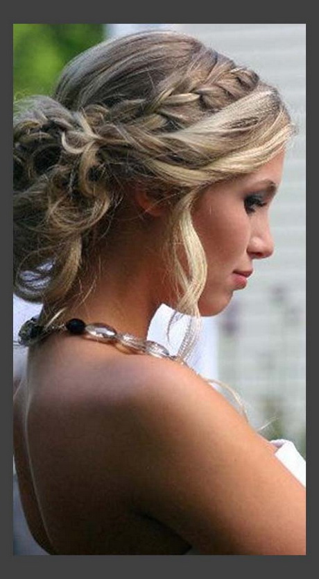 bridesmaid-hairstyles-for-medium-length-hair-02_11 Bridesmaid hairstyles for medium length hair