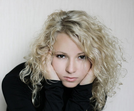 curly-blonde-hairstyles-06 Curly blonde hairstyles