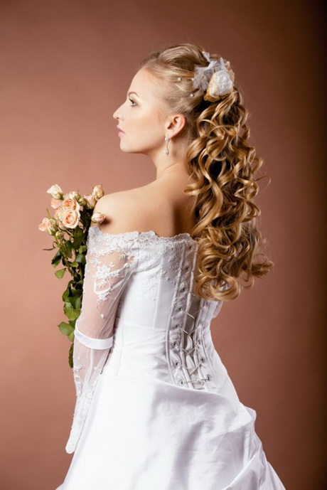 curly-down-hairstyles-for-prom-75_8 Curly down hairstyles for prom