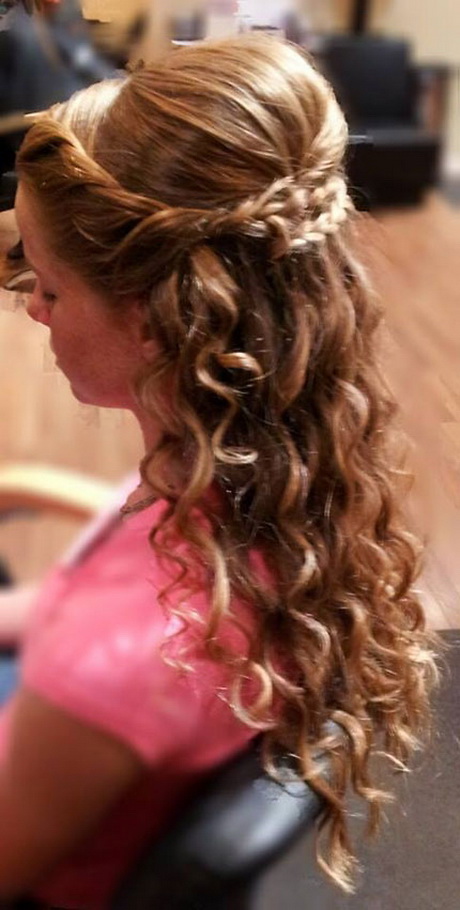curly-homecoming-hairstyles-35_7 Curly homecoming hairstyles
