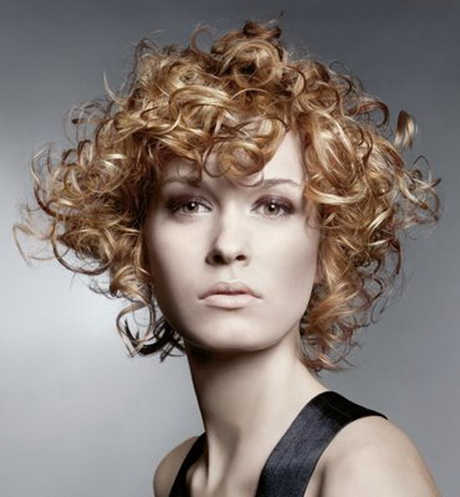 curly-short-hairstyles-for-women-over-50-71_6 Curly short hairstyles for women over 50