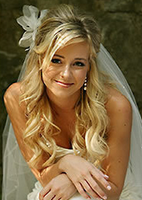 down-curly-hairstyles-for-weddings-39 Down curly hairstyles for weddings