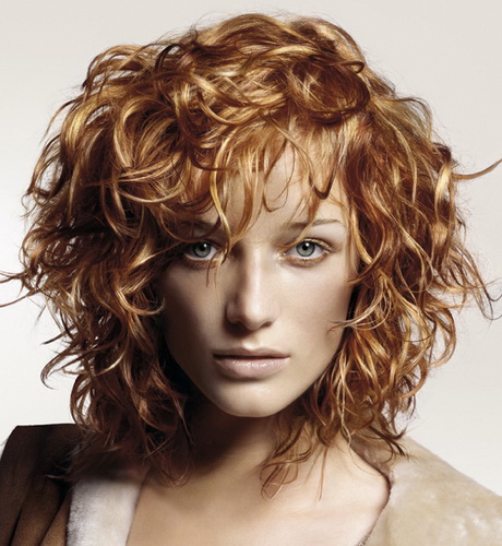 hairstyles-for-frizzy-curly-hair-01_13 Hairstyles for frizzy curly hair