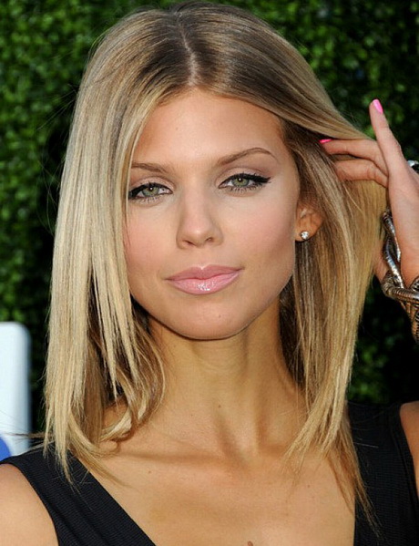 medium-hairstyles-for-straight-hair-71_11 Medium hairstyles for straight hair