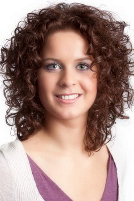 medium-length-curly-hairstyles-for-women-60_8 Medium length curly hairstyles for women