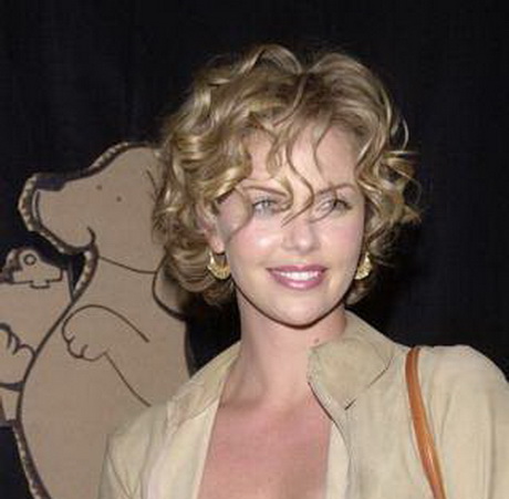 medium-short-curly-hairstyles-06_12 Medium short curly hairstyles