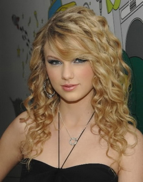 naturally-curly-long-hairstyles-69_11 Naturally curly long hairstyles