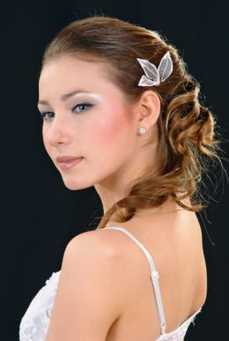 prom-hairstyles-for-medium-hair-updos-46_6 Prom hairstyles for medium hair updos