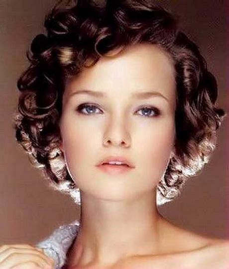 short-curly-hair-hairstyles-38_16 Short curly hair hairstyles