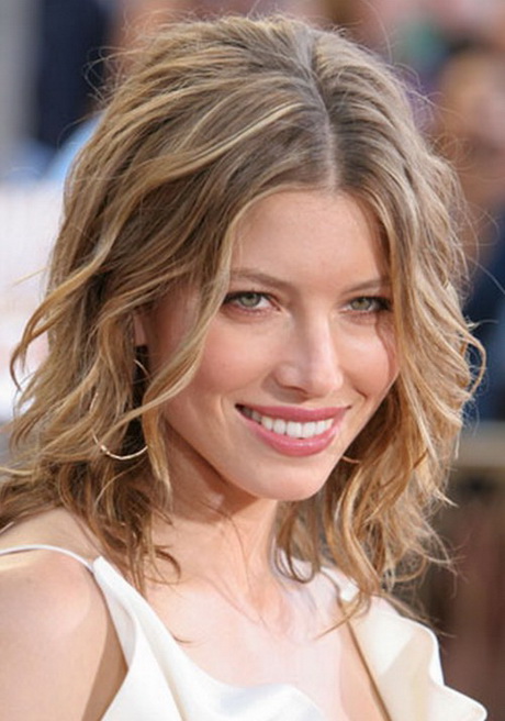 wavy-medium-length-hairstyles-24_17 Wavy medium length hairstyles