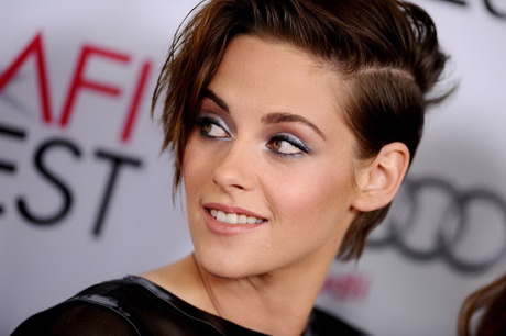 kristen-stewart-haircut-27_18 Kristen stewart haircut