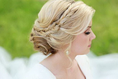 medium-length-wedding-hairstyles-07_10 Medium length wedding hairstyles