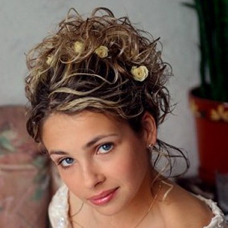 wedding-hairstyles-for-curly-hair-46_20 Wedding hairstyles for curly hair