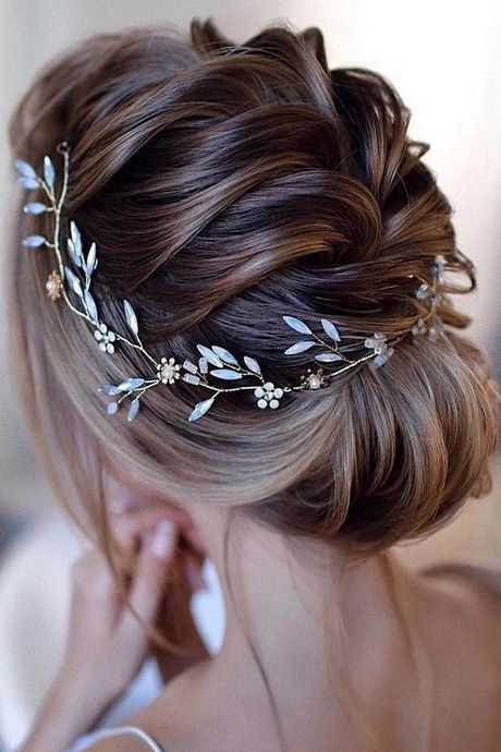 brides-hairstyles-2020-14_3 Brides hairstyles 2020