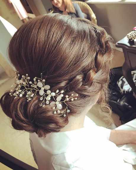 bridesmaids-hairstyles-2020-98_16 Bridesmaids hairstyles 2020