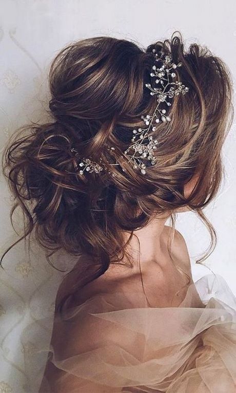 hairstyles-for-brides-2020-54_10 Hairstyles for brides 2020