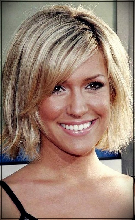 hairstyles-for-round-faces-2020-31_8 Hairstyles for round faces 2020