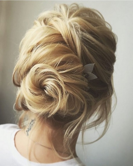 prom-updo-hairstyles-2020-48_19 Prom updo hairstyles 2020