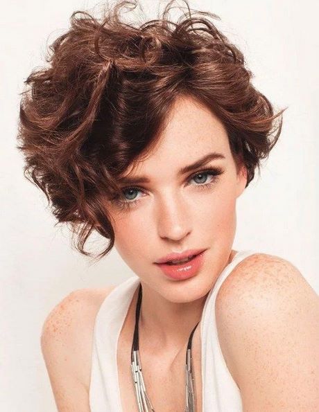 short-hairstyles-for-wavy-hair-2020-53 Short hairstyles for wavy hair 2020