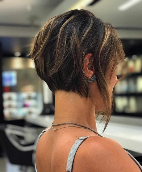 trendy-short-haircuts-for-women-2020-20 Trendy short haircuts for women 2020