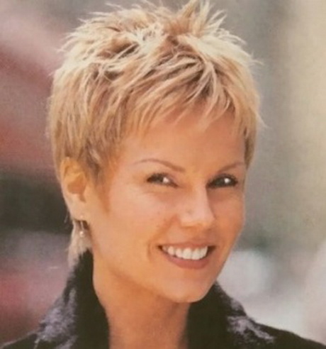 short-hairstyles-for-over-50-women-67_15 Short hairstyles for over 50 women