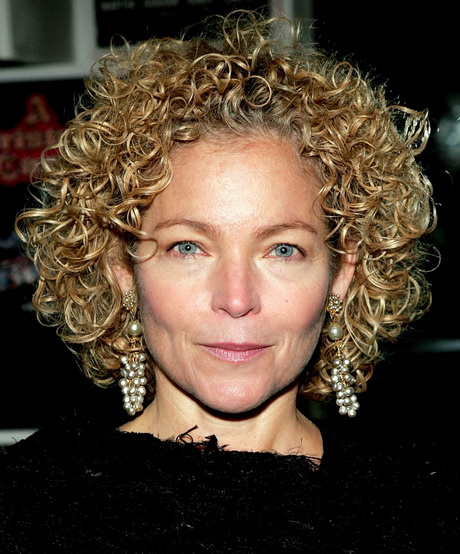 very-short-hairstyles-for-curly-hair-42_10 Very short hairstyles for curly hair