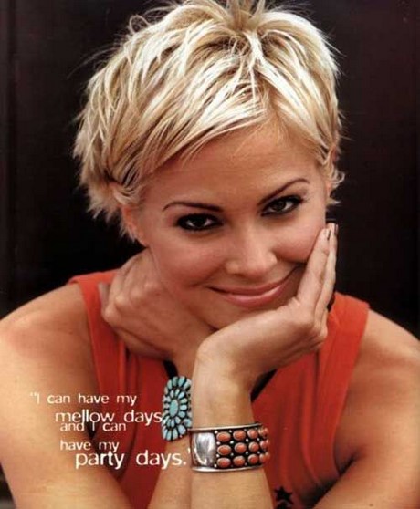 hairstyles-for-a-pixie-cut-54_9 Hairstyles for a pixie cut