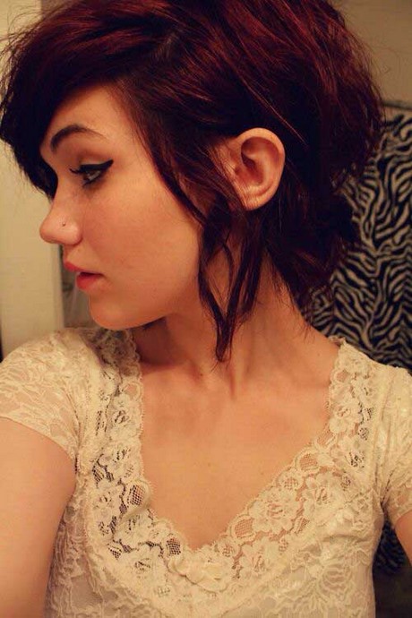 pixie-haircut-wavy-hair-34_17 Pixie haircut wavy hair